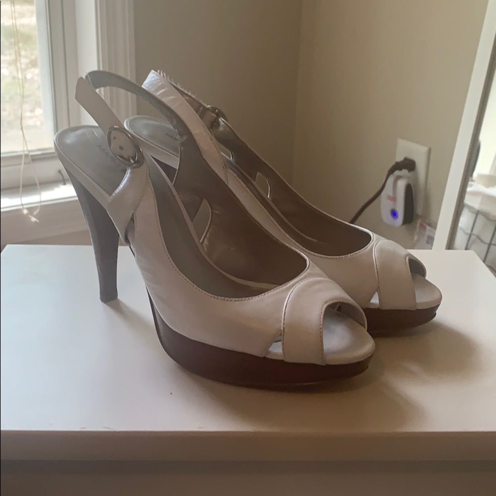 white marc fisher shoes